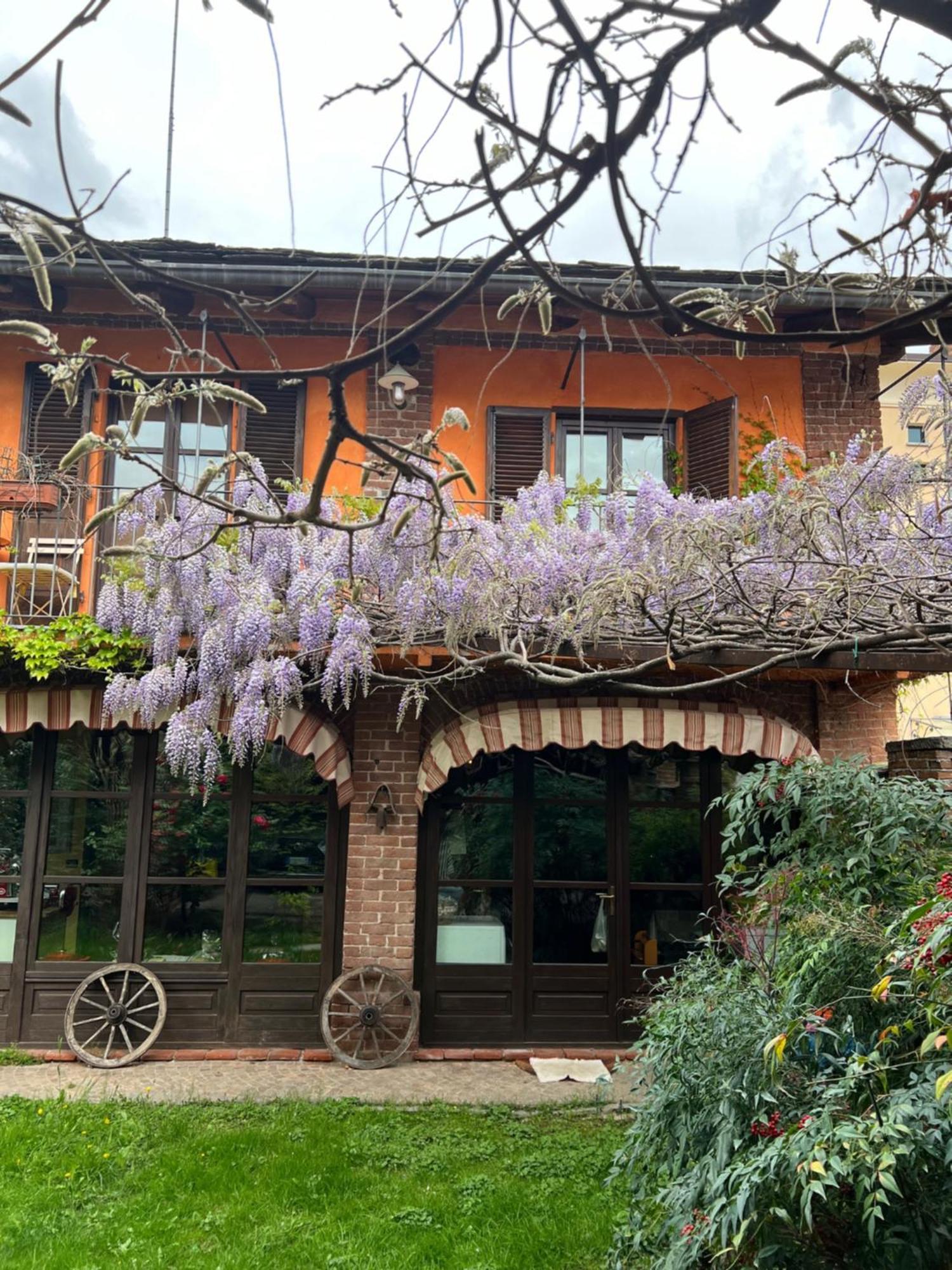 La Casa Arancione Hotell Boves Eksteriør bilde