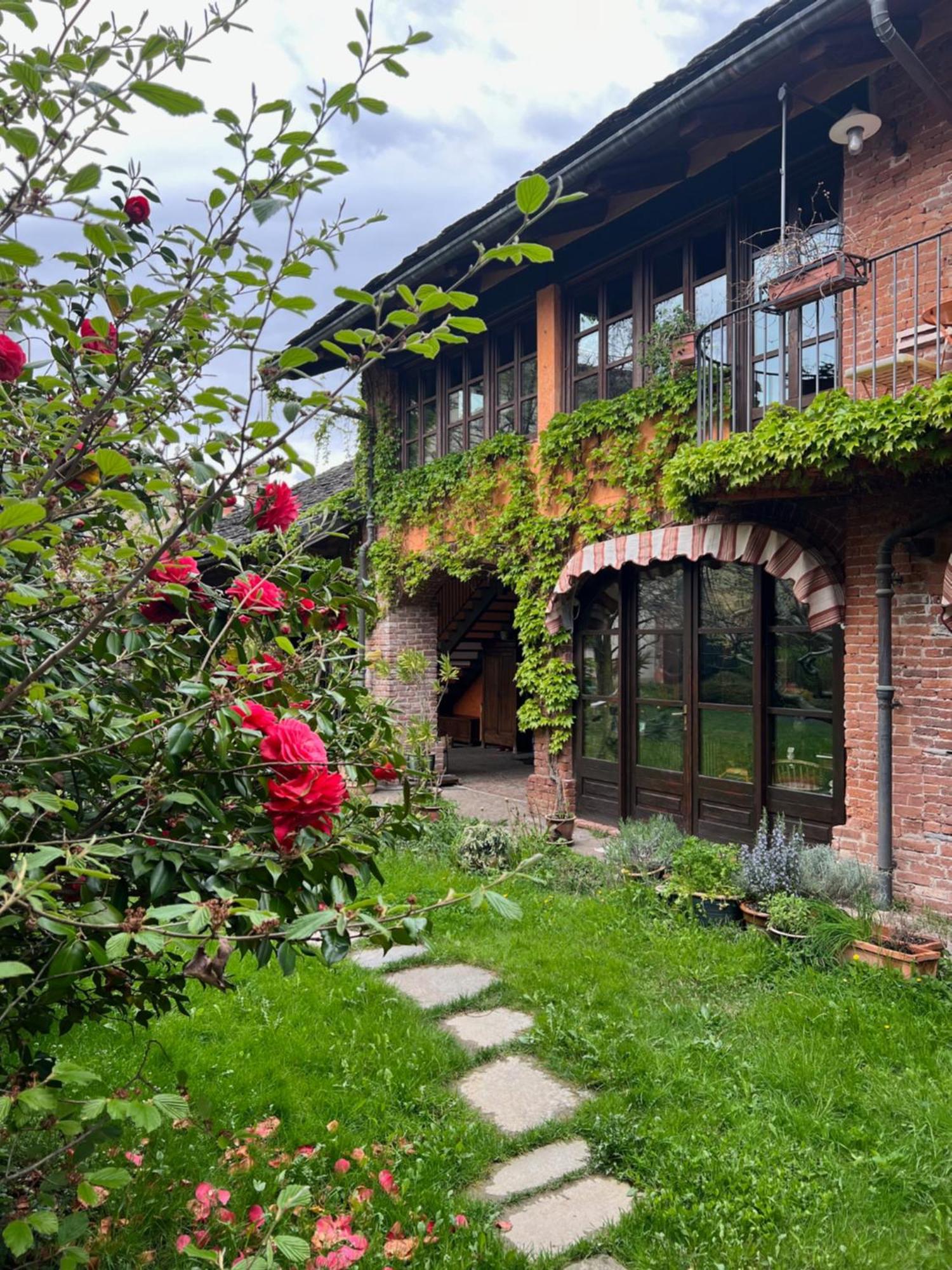 La Casa Arancione Hotell Boves Eksteriør bilde